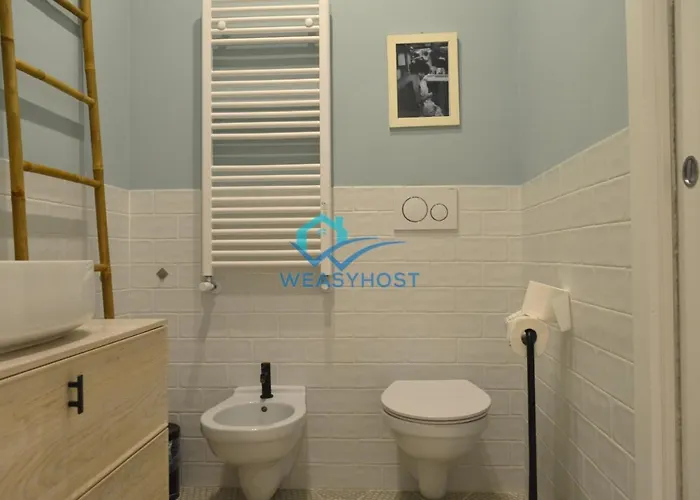 Renovated & Bright Tuscolanaflat Roma