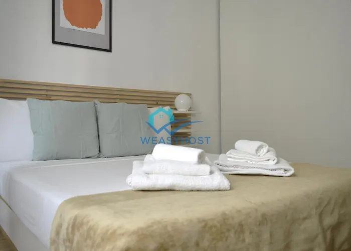 Renovated & Bright Tuscolanaflat *