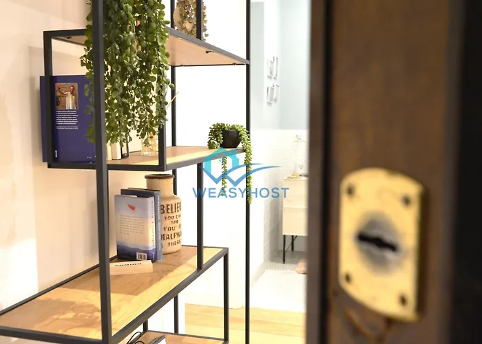 Apartamento Renovated & Bright Tuscolanaflat *