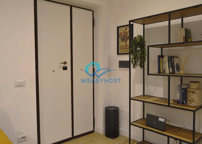 Renovated & Bright Tuscolanaflat *